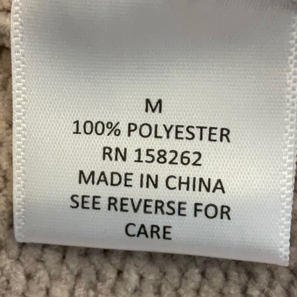 NWT-Generation K Sweater - Picture 4 of 5